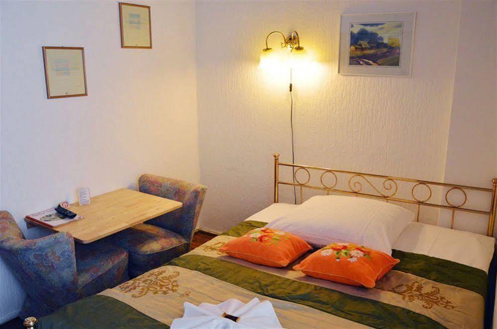 Pension Ingeborg Berlin Luaran gambar